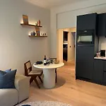Appartement Away From By The *