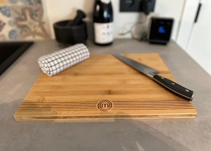 Lejlighed Away From By The *