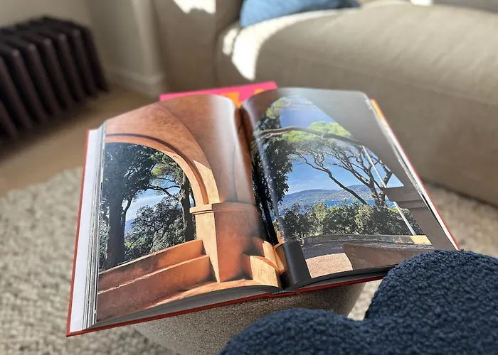 Lejlighed Away From By The